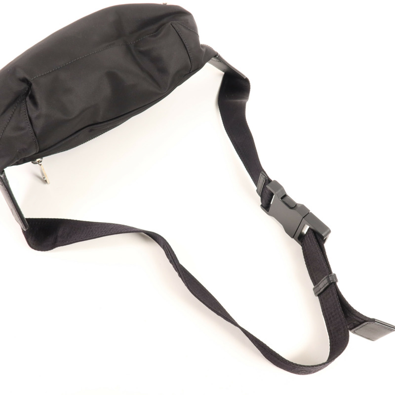 BURBERRY 尼龍Waist Bag銀扣腰包-4