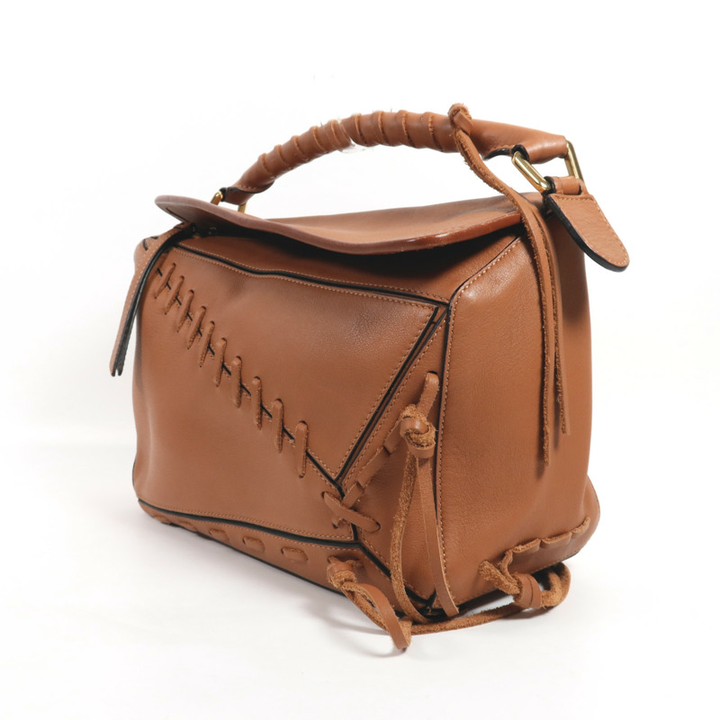 LOEWE 牛皮皮革Puzzle Medium金扣手挽肩背兩用袋-2