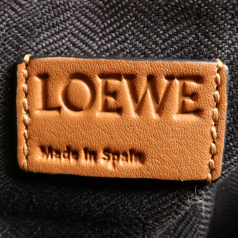 LOEWE 牛皮皮革Puzzle Medium金扣手挽肩背兩用袋-10