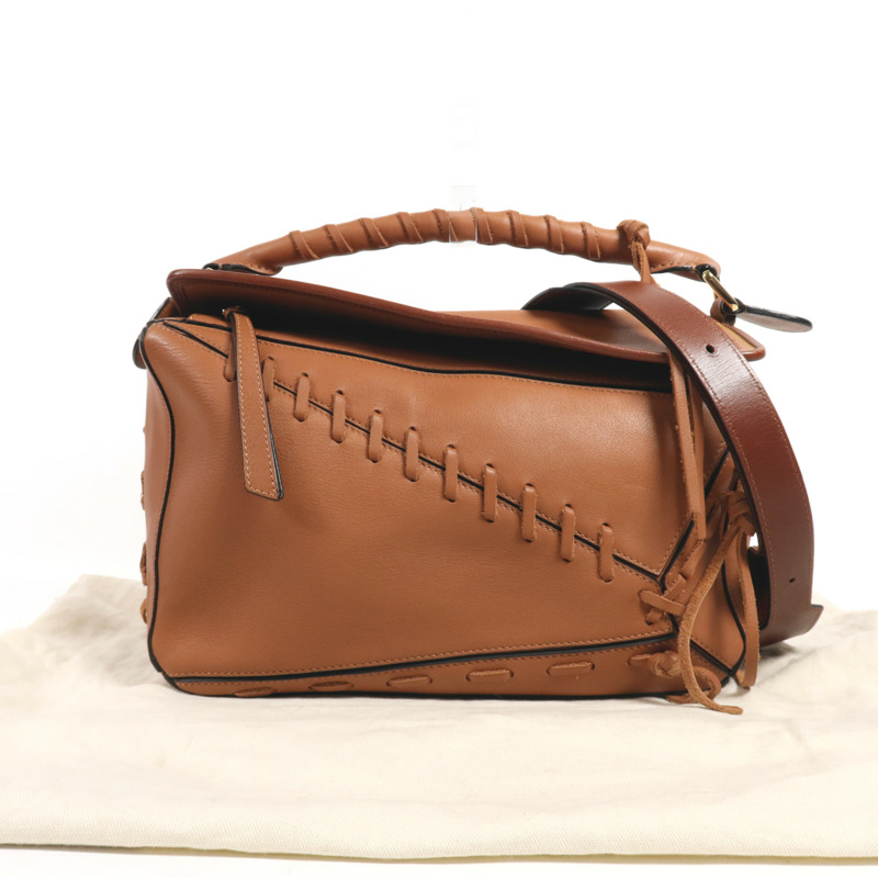 LOEWE 牛皮皮革Puzzle Medium金扣手挽肩背兩用袋-12