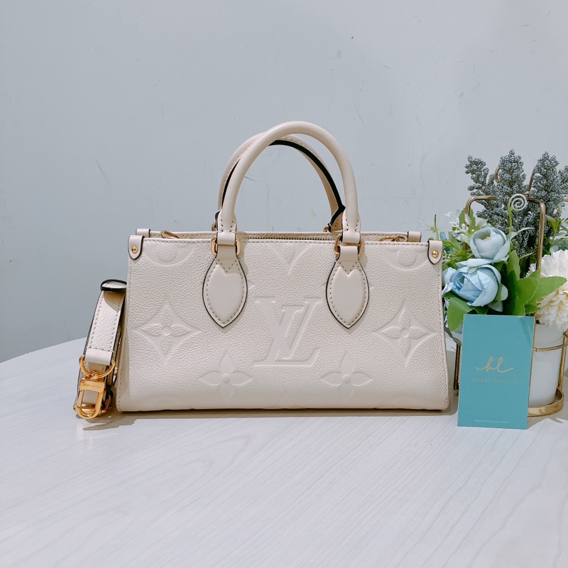 TK1886 Louis Vuitton 路易威登奶昔白手提/斜挎包On The Go East West Monogram Empreinte Cream X GHW-1
