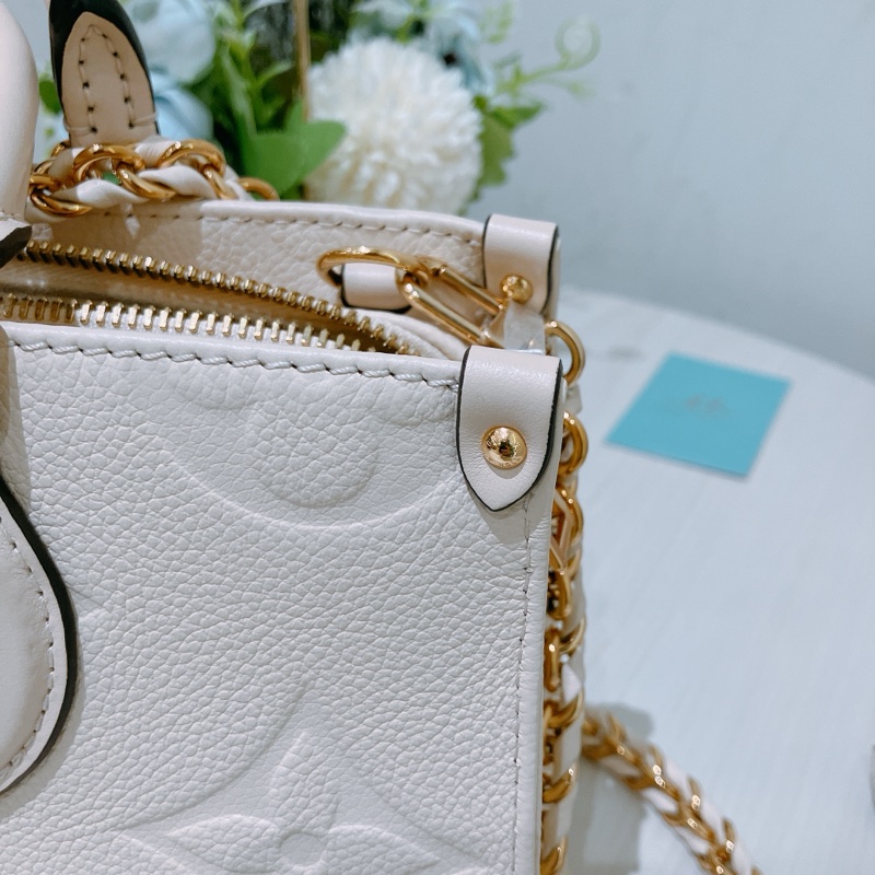 TK1886 Louis Vuitton 路易威登奶昔白手提/斜挎包On The Go East West Monogram Empreinte Cream X GHW-12