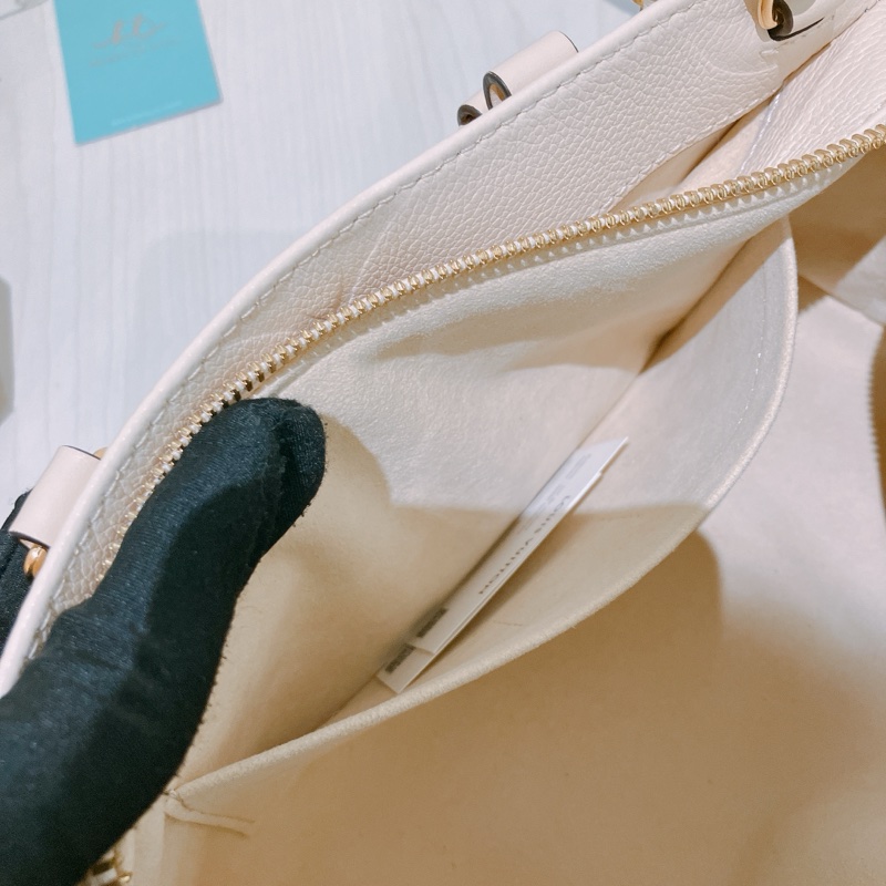 TK1886 Louis Vuitton 路易威登奶昔白手提/斜挎包On The Go East West Monogram Empreinte Cream X GHW-29