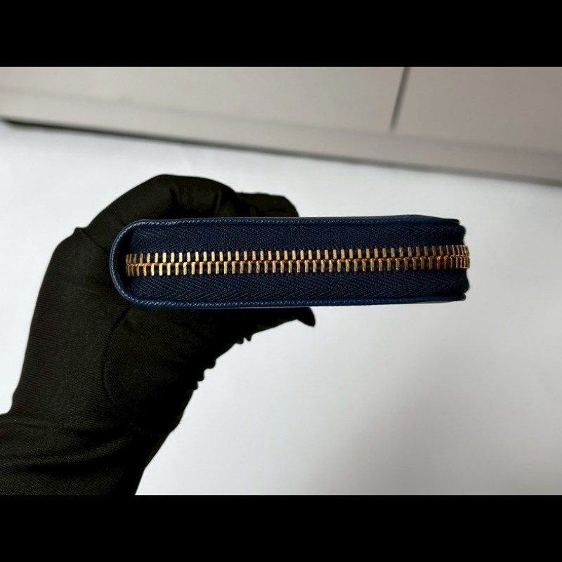 Prada 藍色皮革拉鍊中夾-6