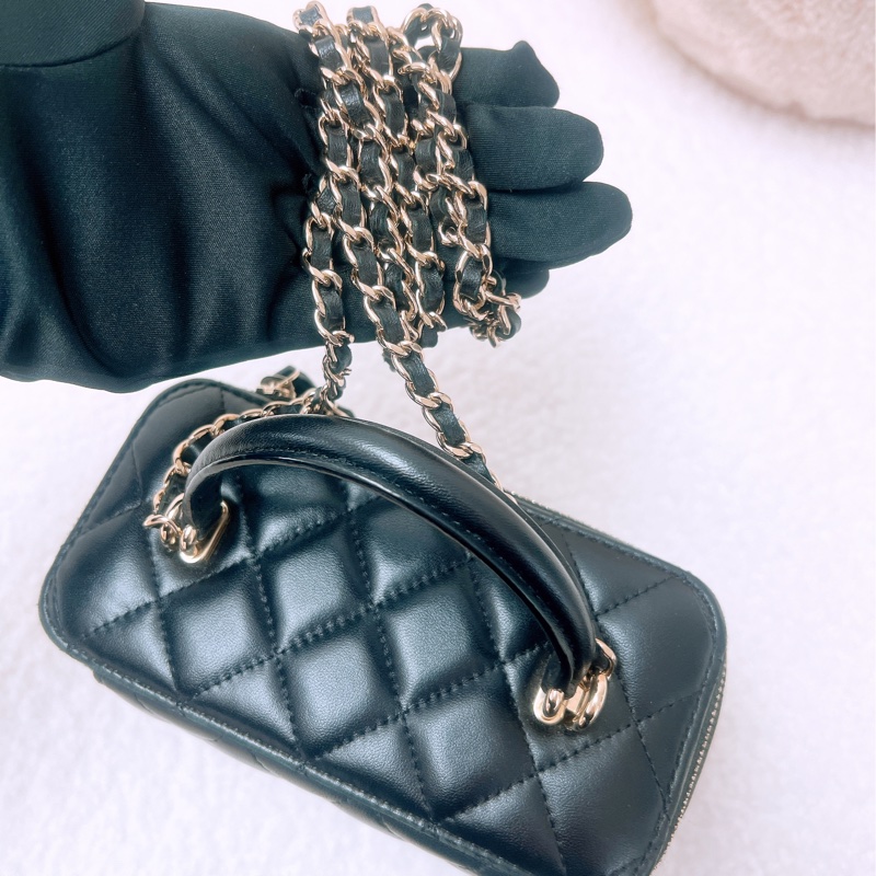 Chanel 黑金手柄鏈條長盒子/化妝包-12