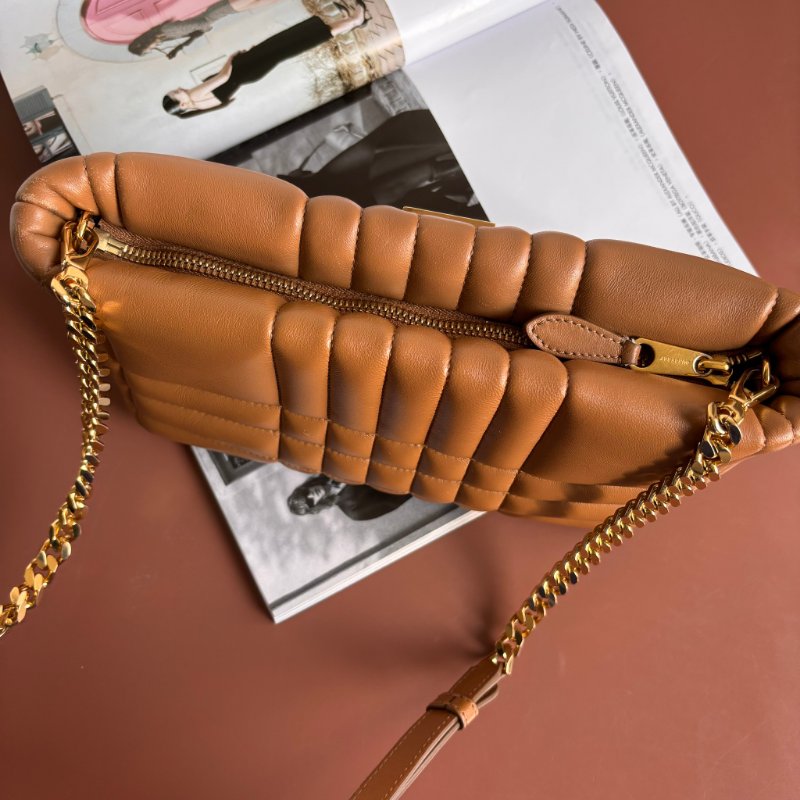 ::BURBERRY:: LOLA 金屬TB LOGO絎縫格紋小羊皮拉鍊方包斜背包(咖)-1