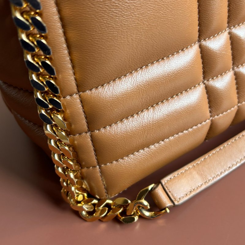 ::BURBERRY:: LOLA 金屬TB LOGO絎縫格紋小羊皮拉鍊方包斜背包(咖)-22