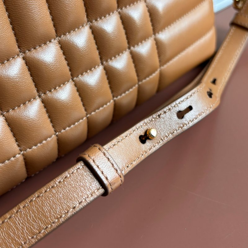 ::BURBERRY:: LOLA 金屬TB LOGO絎縫格紋小羊皮拉鍊方包斜背包(咖)-26