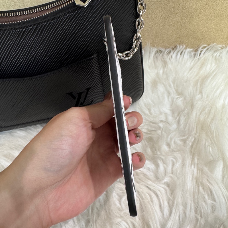 LV Marelle 黑EPI肩斜背包 晶片款-12