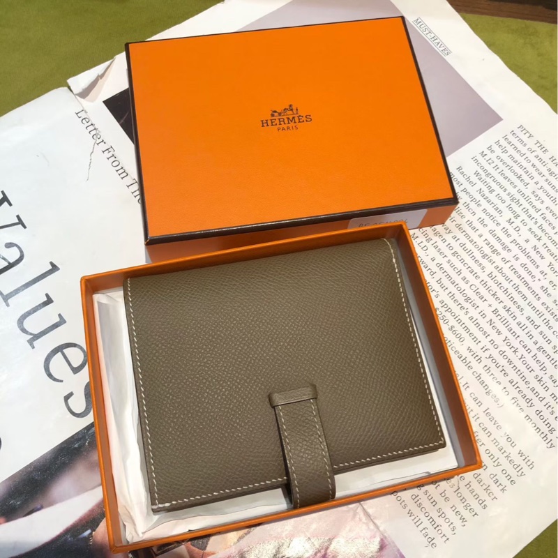 爱马仕Hermes bearn钱包短夹大象灰银扣 Y刻-1