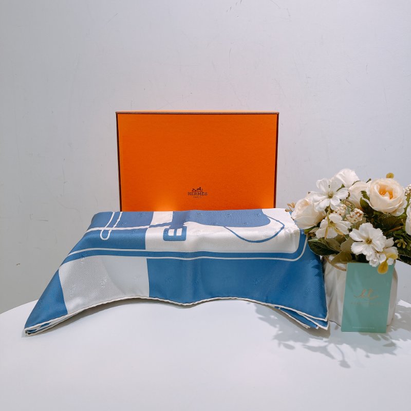 TW4553 Hermes 愛馬仕 方巾Clic Clac Scarf 90 x 90cm Slik Blue x White-0
