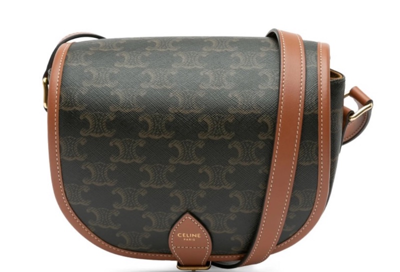 Celine TRIOMPHE帆布中型FOLCO 馬鞍包-3