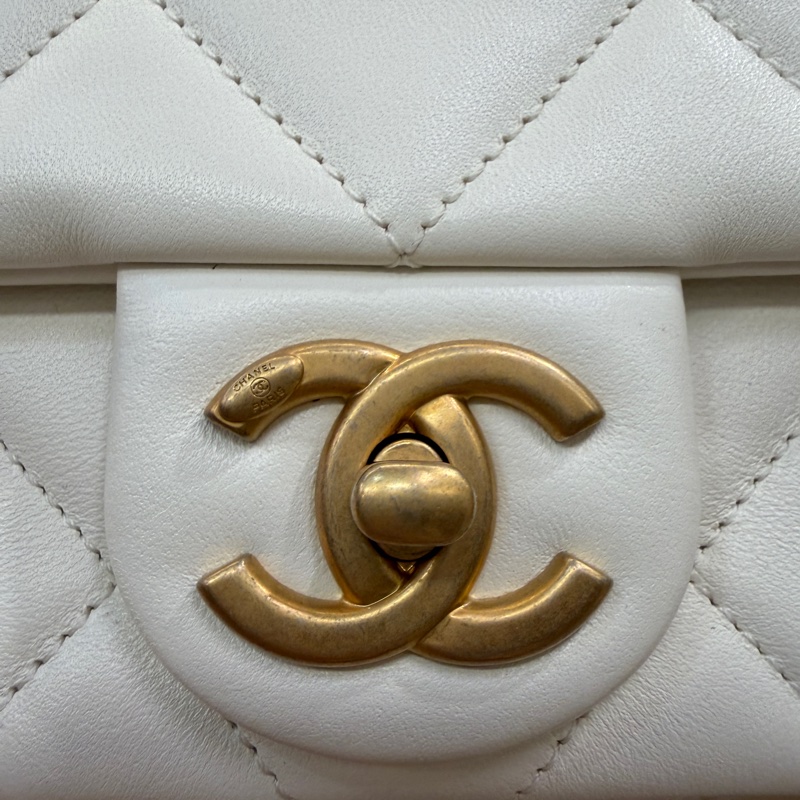 Chanel 白羊皮霧金釦珍珠湯圓20cm斜背包AS4861-1