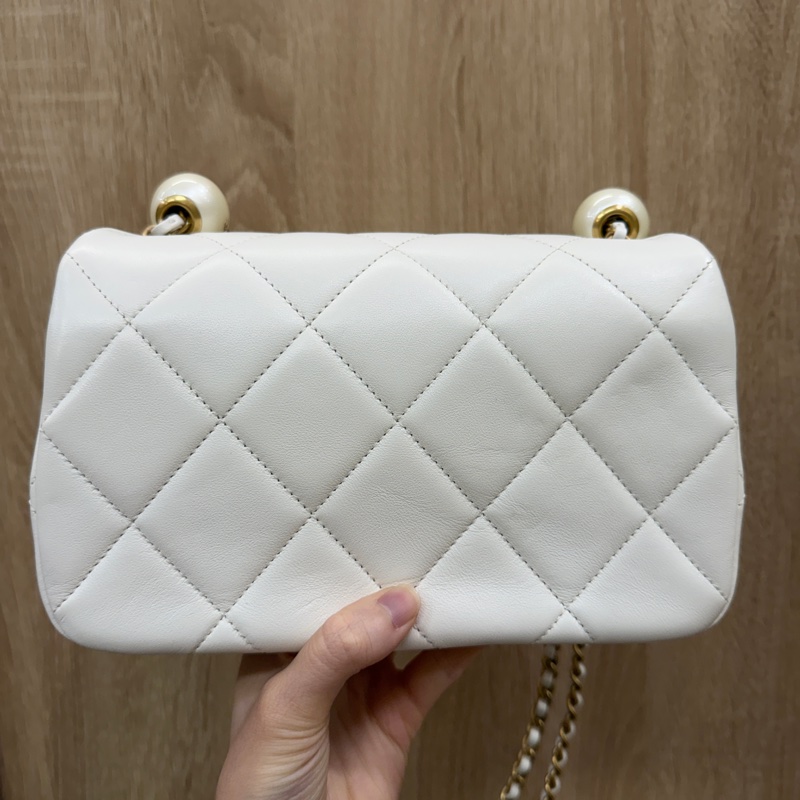 Chanel 白羊皮霧金釦珍珠湯圓20cm斜背包AS4861-5