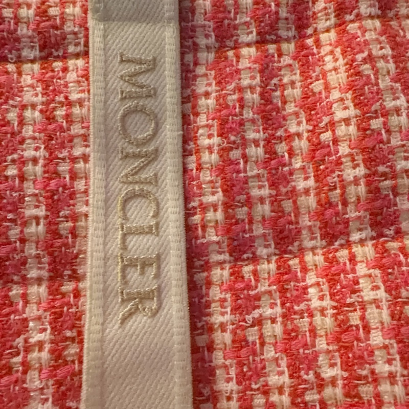 Moncler 小香風鵝絨外套-1