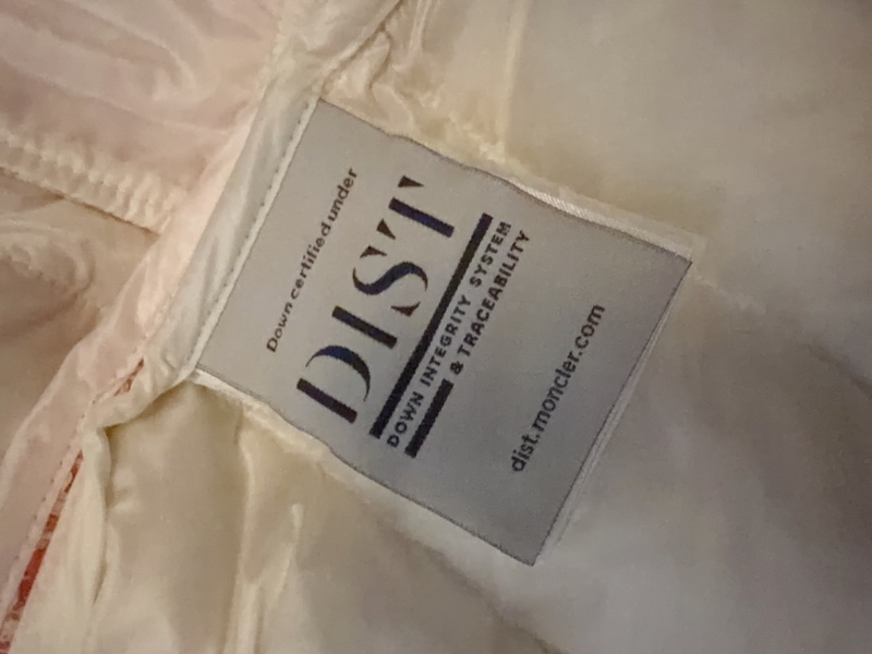 Moncler 小香風鵝絨外套-8