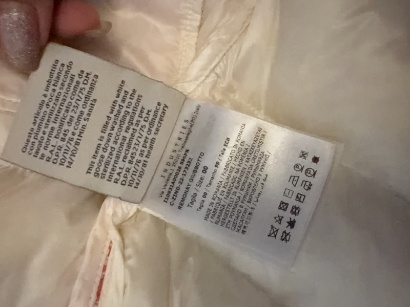 Moncler 小香風鵝絨外套-9