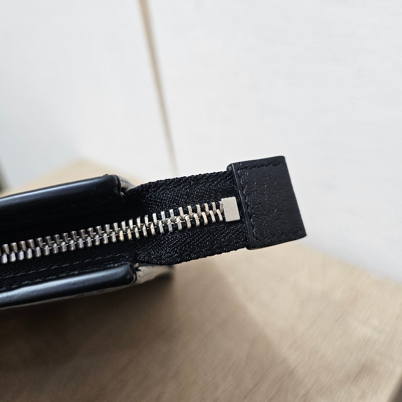 [ 回饋福利出清❣️] Gucci黑牛皮帆布織帶刺繡拉鏈手拿包-11