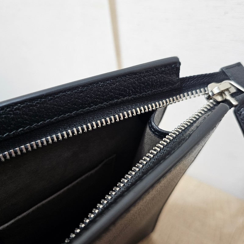 [ 回饋福利出清❣️] Gucci黑牛皮帆布織帶刺繡拉鏈手拿包-19