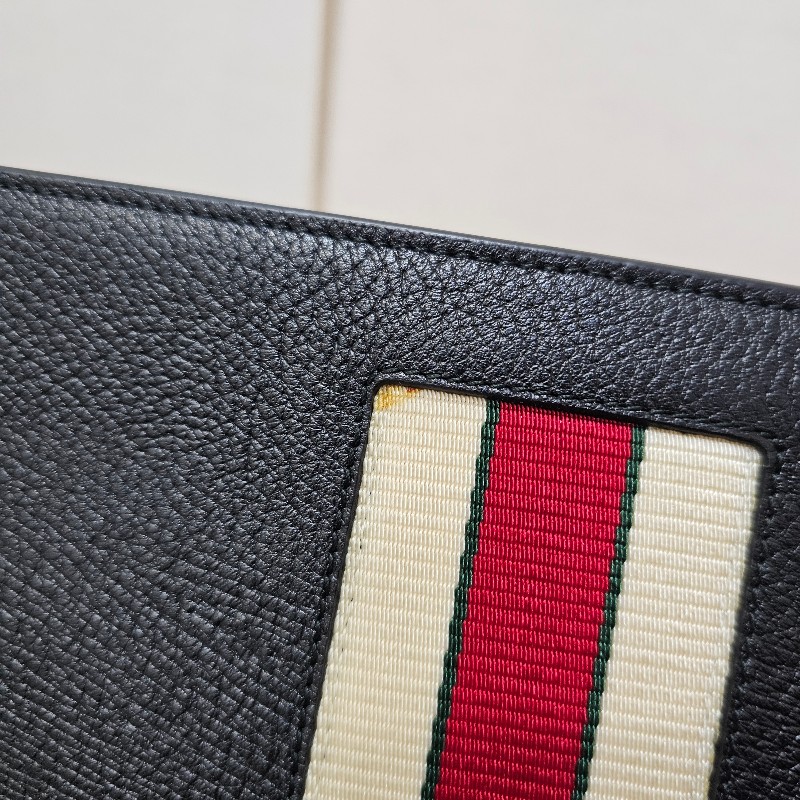 [ 回饋福利出清❣️] Gucci黑牛皮帆布織帶刺繡拉鏈手拿包-24