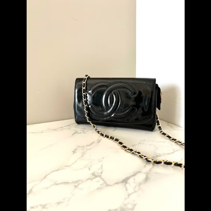 【LA LUNE】Chanel 黑色漆皮皮革連鏡子斜背包 單肩包 側背包 中古包 古董包-1