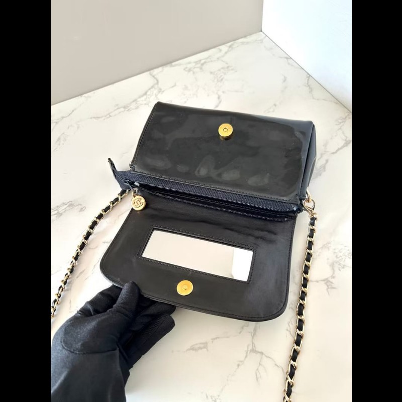 【LA LUNE】Chanel 黑色漆皮皮革連鏡子斜背包 單肩包 側背包 中古包 古董包-6