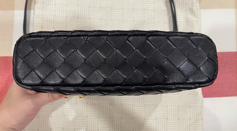 Bottega Veneta藍色牛皮編織Bang Bang斜背包-3