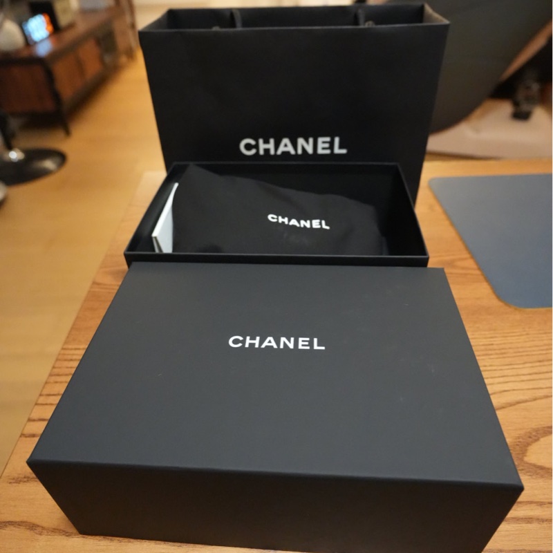 CHANEL 25B 抽繩小水桶包-8