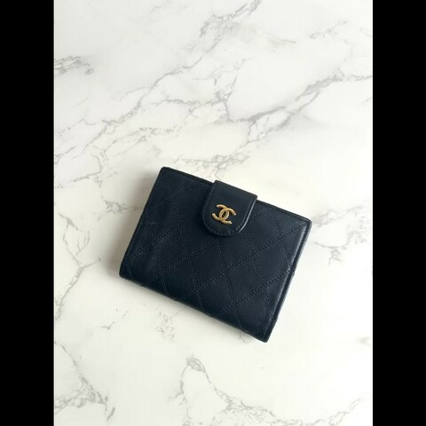 【LA LUNE】中古二手Chanel黑色小羊皮金扣皮革中短夾銀包小手袋