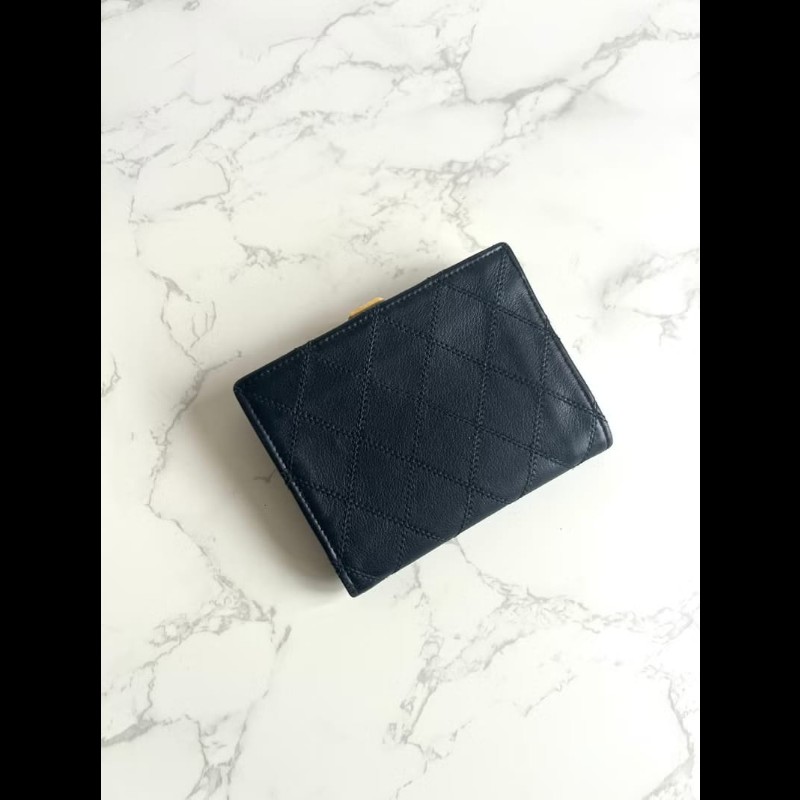 【LA LUNE】中古二手Chanel黑色小羊皮金扣皮革中短夾銀包小手袋-1