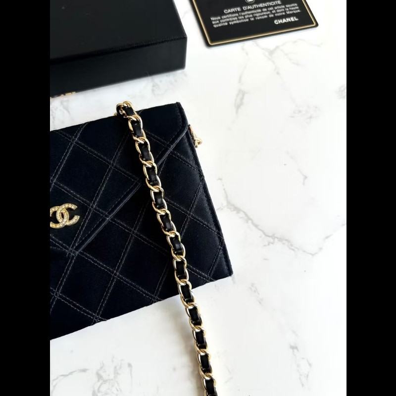 【LA LUNE】絕版中古包 Chanel 黑色絲絹水鑽斜背包 單肩包 錢包 側背包 中古-2