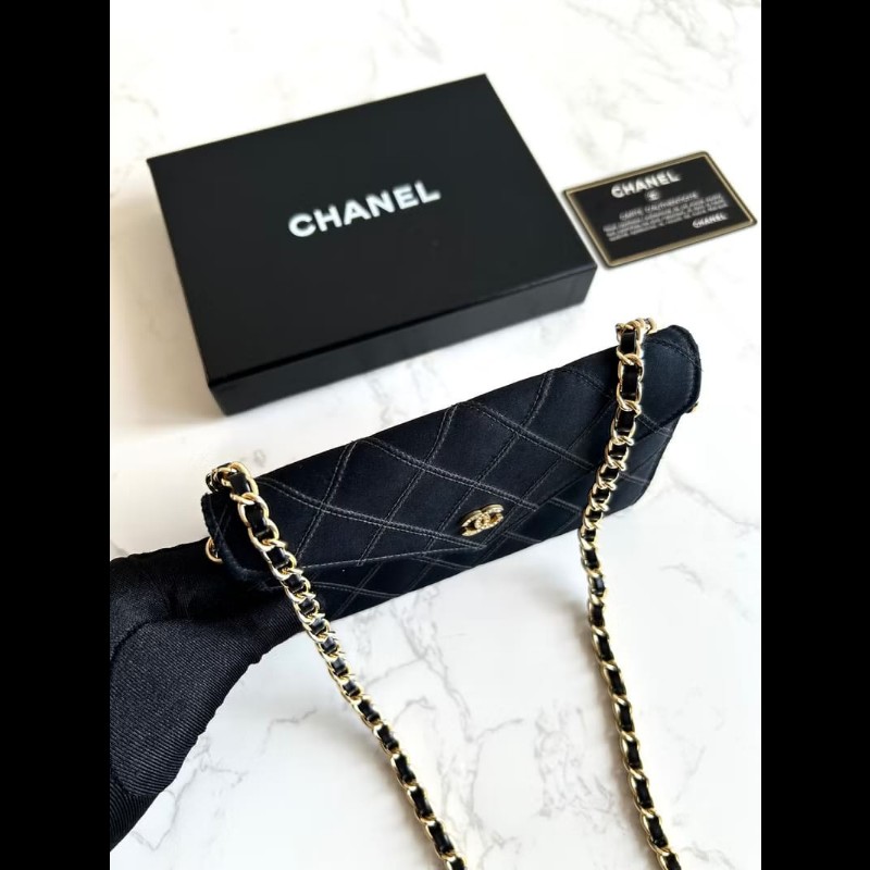 【LA LUNE】絕版中古包 Chanel 黑色絲絹水鑽斜背包 單肩包 錢包 側背包 中古-6