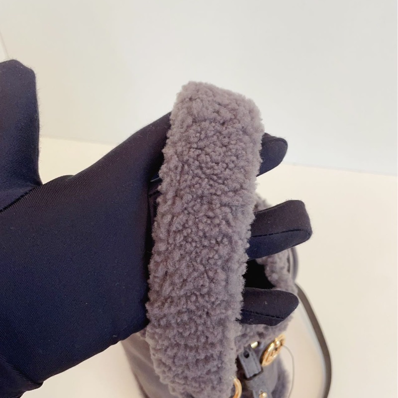 Fendi Bucket 毛毛水桶包 全新-14