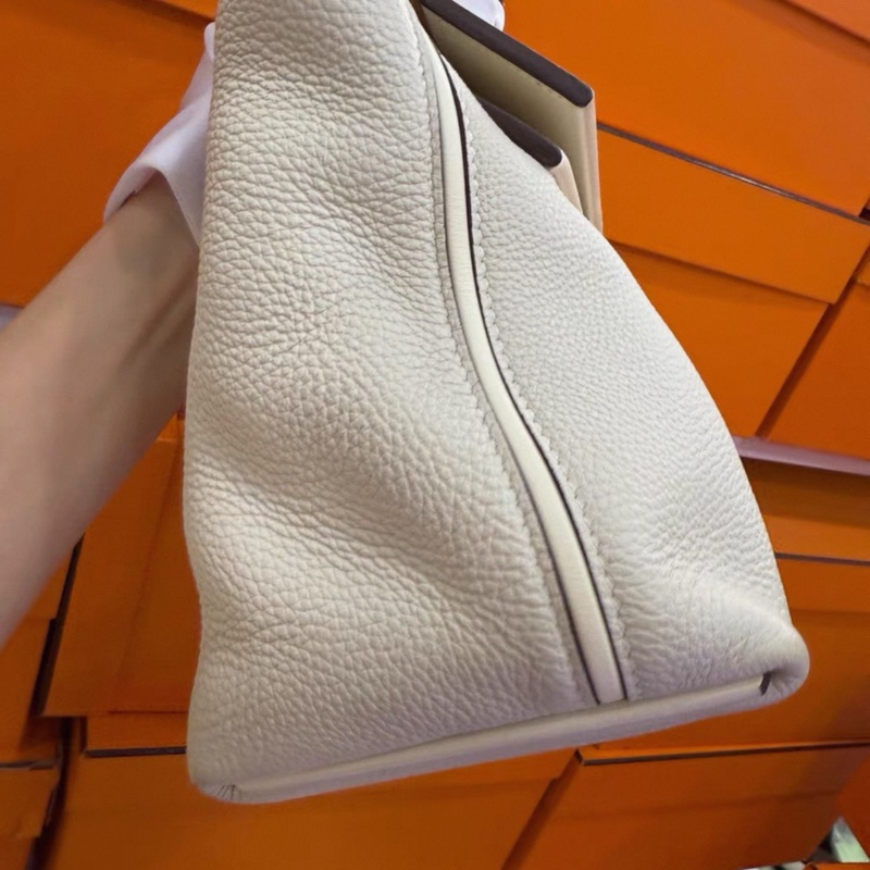 Hermes 2424小號 29奶昔白金扣togo皮 Z刻99新 肩帶防塵齊-2