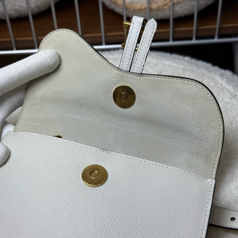 Dior全皮白色馬鞍腰包-14