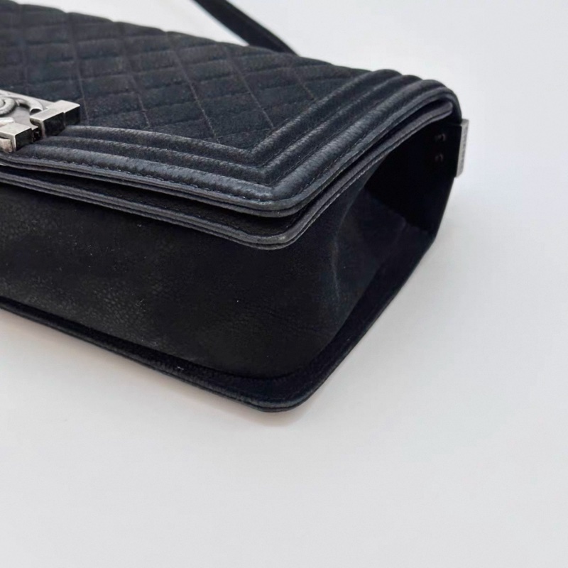 CHANEL LE BOY CARVIA 25-13