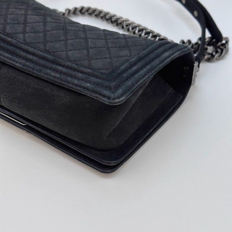 CHANEL LE BOY CARVIA 25-15