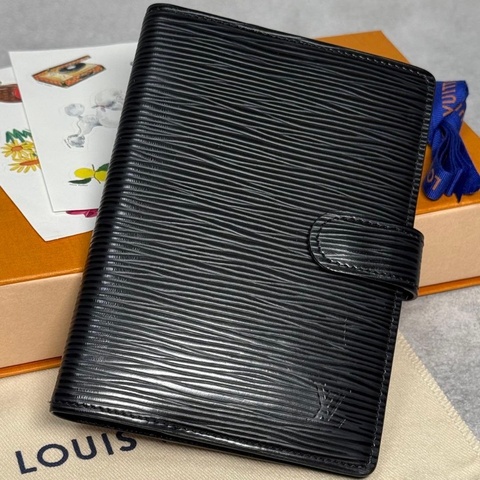 🌷Louis Vuitton EPI水波紋短夾錢包二折皮夾 ｜經典花紋✦fufu style 精品✦ 氣質款｜