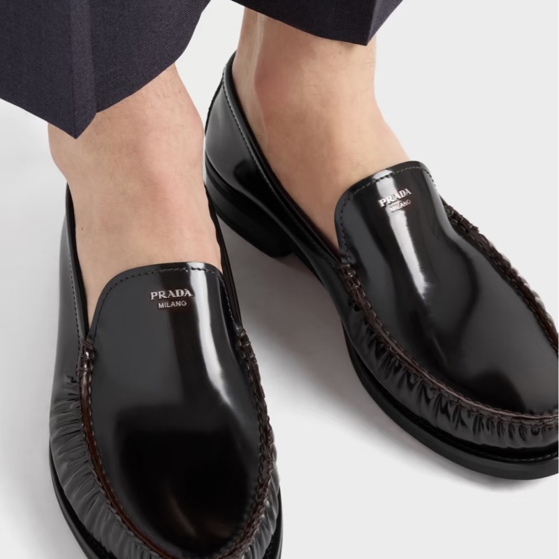 PRADA 亮面皮革樂福鞋 褐色-4