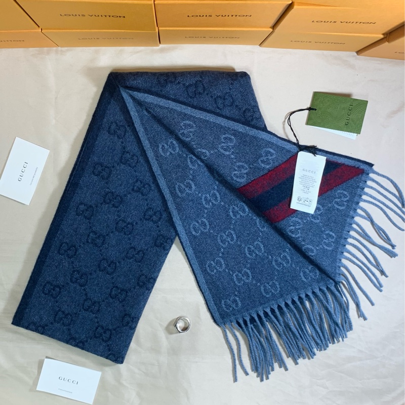 🎁全台最甜 全新含吊牌 Gucci 古馳 深藍雙色滿版logo 圍巾 披肩-1