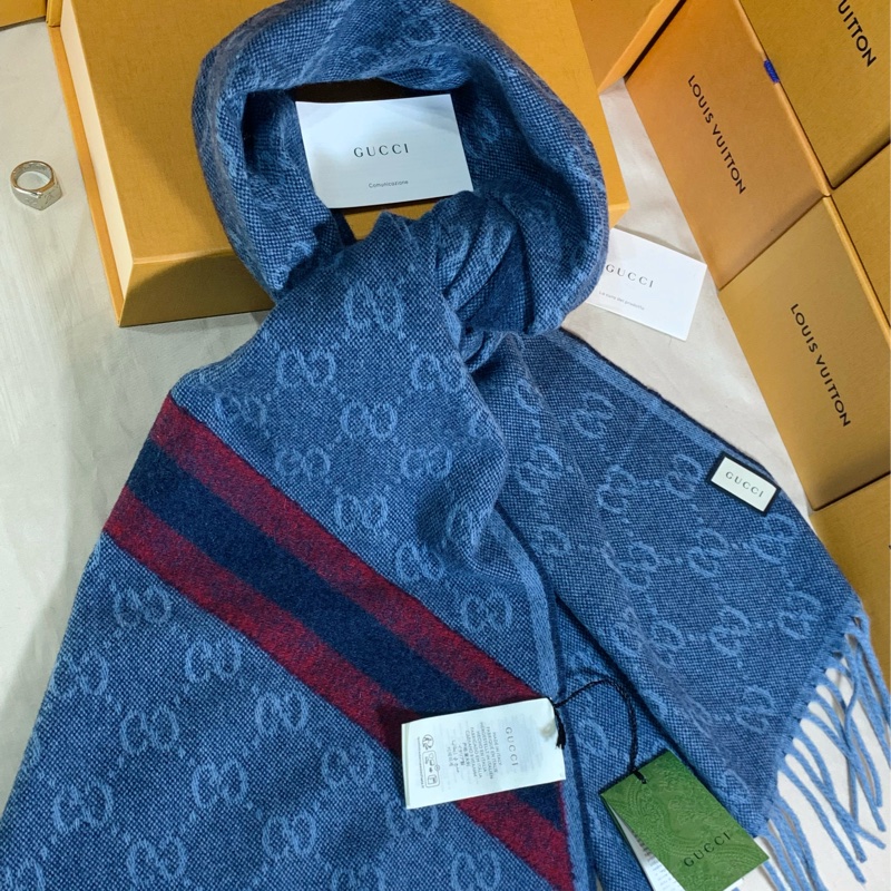 🎁全台最甜 全新含吊牌 Gucci 古馳 深藍雙色滿版logo 圍巾 披肩-4