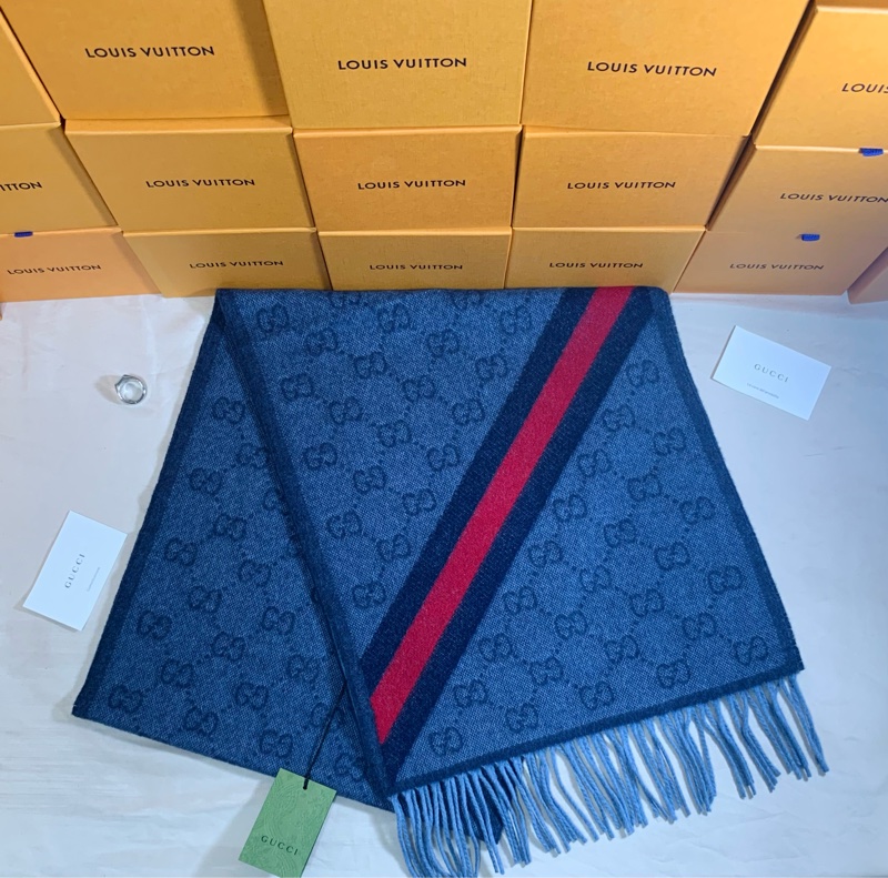 🎁全台最甜 全新含吊牌 Gucci 古馳 深藍雙色滿版logo 圍巾 披肩-0