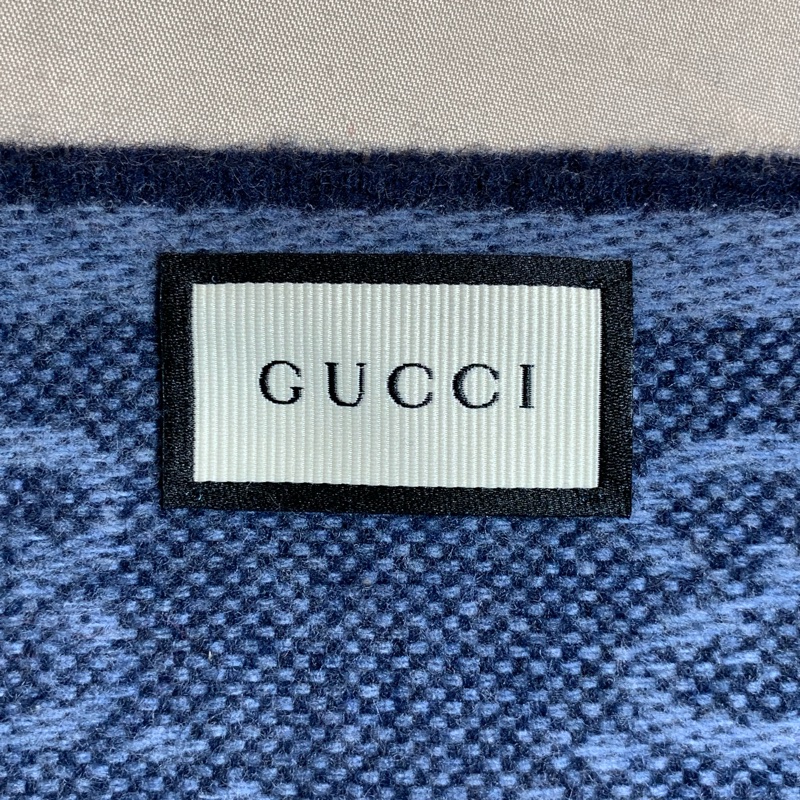 🎁全台最甜 全新含吊牌 Gucci 古馳 深藍雙色滿版logo 圍巾 披肩-7