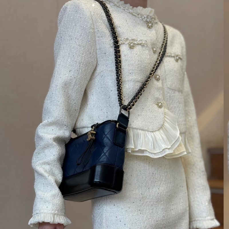 （極新💕全配） Chanel Gabrielle 小號流浪包 專櫃24萬多！-9