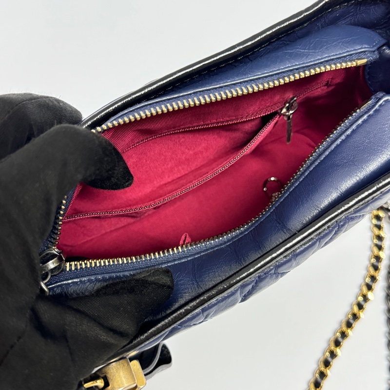 （極新💕全配） Chanel Gabrielle 小號流浪包 專櫃24萬多！-26