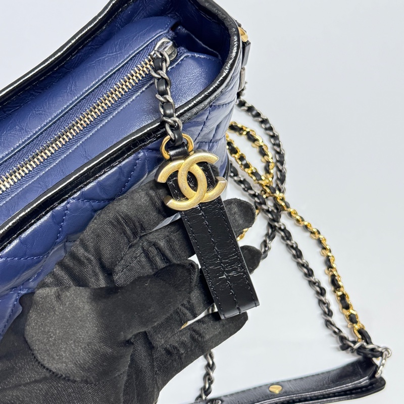 （極新💕全配） Chanel Gabrielle 小號流浪包 專櫃24萬多！-27