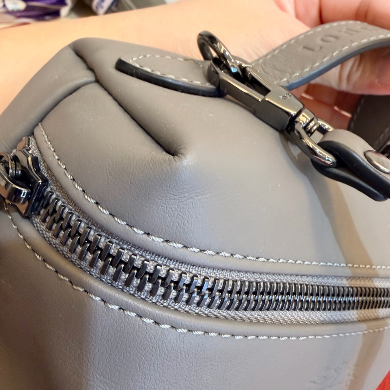 Longchamp 飯盒包-11