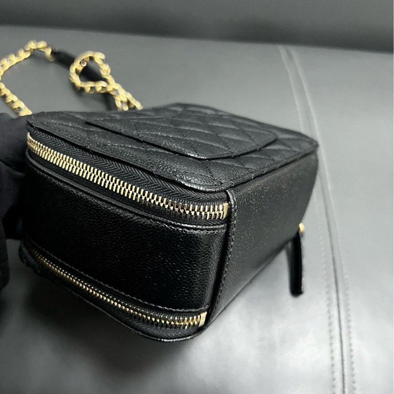 Chanel 22S top handle mini vanity case-8