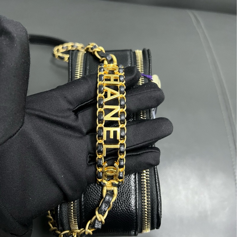 Chanel 22S top handle mini vanity case-10