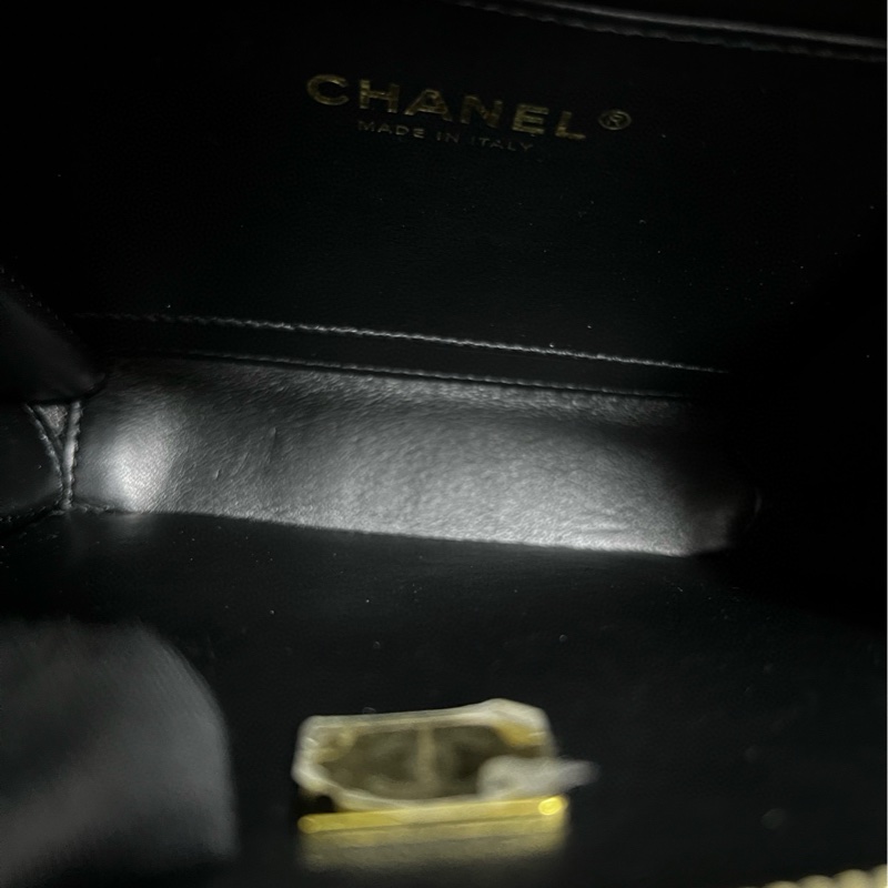 Chanel 22S top handle mini vanity case-15